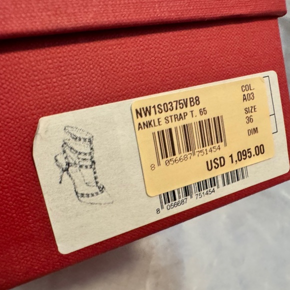 Valentino Garavani Cream White Rockstud Ankle Strap Heels - Picture 12 of 12